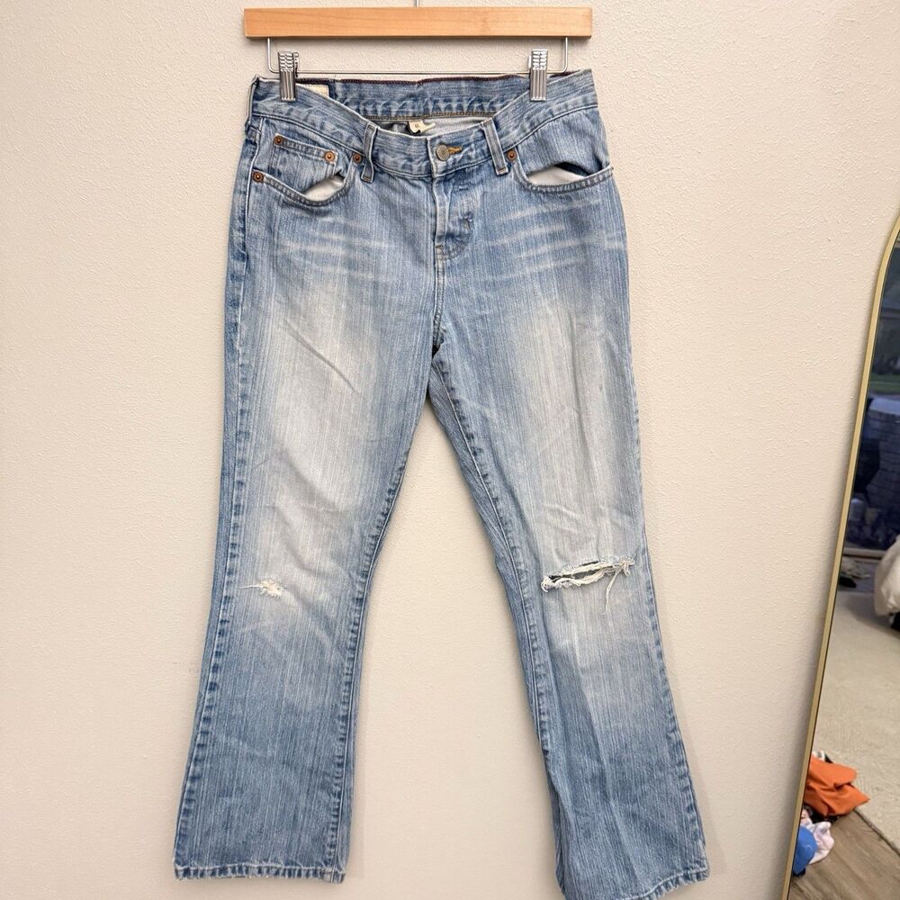 Abercrombie & Fitch Women 4s Light wash Bootcut Flare Jeans Mid Rise Distressed